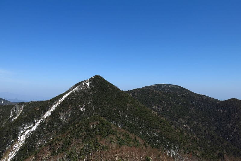 埼玉県の一番高い山頂